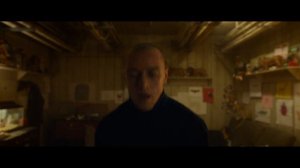 Джеймс Макэвой танцует