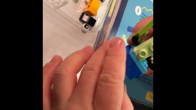 ? LEGO верблюд, птичка и девочка, по книге LEGO Сборные модели за 5 минут смотреть онлайн