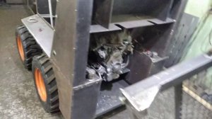 Продолжение постройки бортоповоротного погрузчика КИБОРГ.