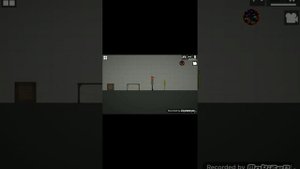 Малыш в желтом melon playground