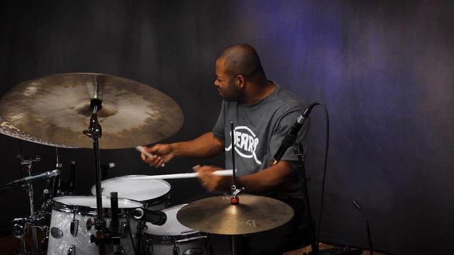 PROFESSIONAL SERIES • Isac Jamba Solo • Pearl Drums смотреть онлайн