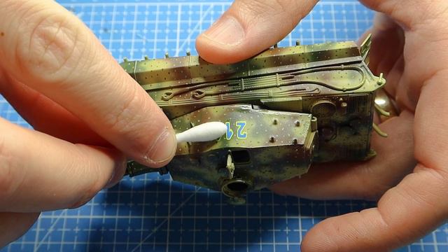 1/72 WW2 German King Tiger Tank Painting Guide | Scale Model | Dragon Models