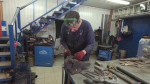 Лайфхак для Logan-мобилей. Изготовления кронштейна глушителя.