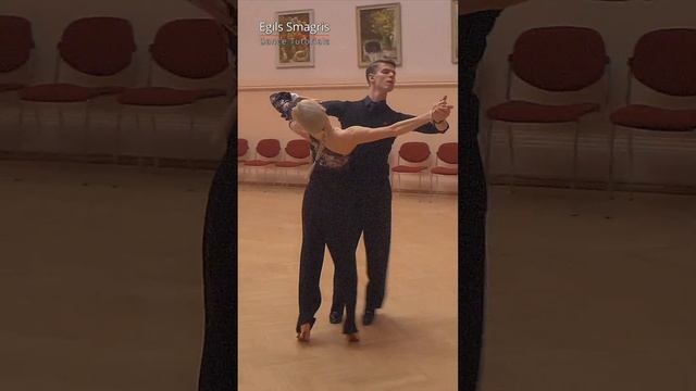 Waltz Basic Choreography - Progressive Chasse to Right, Natural Turn Ending