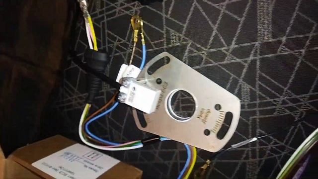 подробный обзор на бесконтактную систему зажигания "Искра" от Василия из г.Рязань смотреть онлайн