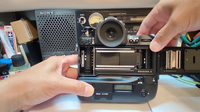 Nikon F5 vs Nikon F100 　film camera смотреть онлайн