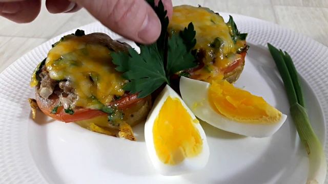 Как приготовить запеченный картофель в духовке. Супер картошка с мясом в духовке, мясо с помидорами