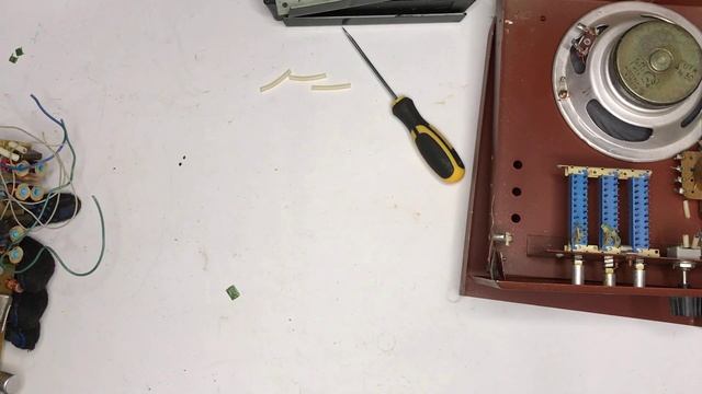 Три грамма КМ Конденсаторов в Радиоточке ПТ «Старт»! смотреть онлайн