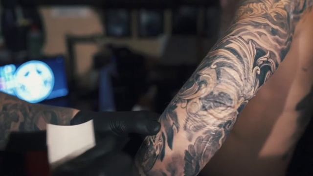 Как клеить Suprasorb F на локоть? (Супрасорб Ф) смотреть онлайн