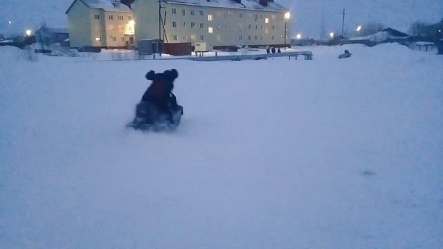 Дрифт на снегоходе смотреть онлайн