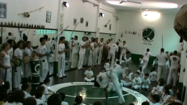 Capoeira Sul da Bahia bambini.avi смотреть онлайн