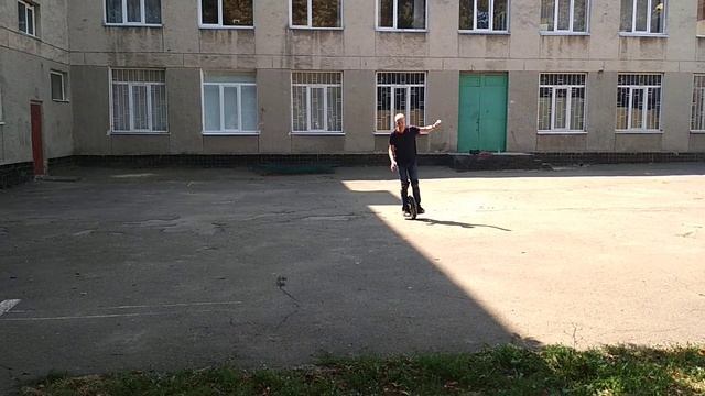 Первые шаги. Осваиваю моноколесо Ninebot one S2. Август 2019 Одесса смотреть онлайн