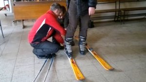 Как одеваются горные лыжи