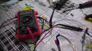 самодельная батарейка графит-свинец 5.3V!