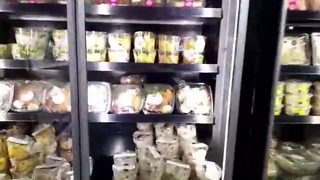 Tomorrowland 2018 | Магазины палатачного городка Dreamville смотреть онлайн