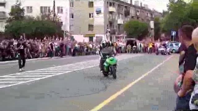 12.08.2012 г.Бор выступление стендрайдеров часть 1 смотреть онлайн