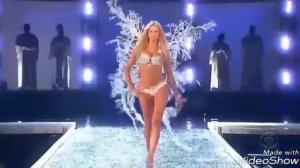 VICTORIA'S SECRET WINGS - KAROLINA KURKOVA - 2001-2010
