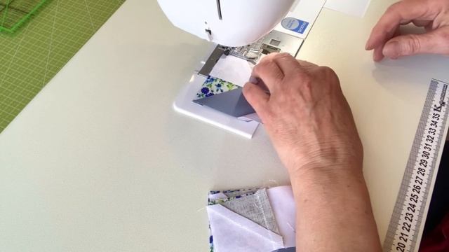 Flower Easy Quilting Block for Beginners Patchwork Quilt Patterns Patchwork Design смотреть онлайн