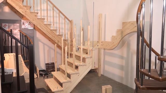 Установка лестницы К-034м Profi&Hobby на второй этаж смотреть онлайн