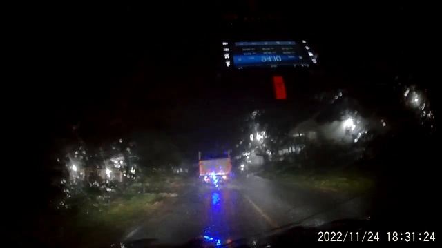 somewhere in the middle of nowhere in east java heading to suramadu - 2022 1124 182955 136 смотреть онлайн