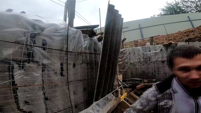 Первый ЭТАП БЕТОНИРОВАНИЯ ПОГРЕБА - Выполнен а 30% смотреть онлайн