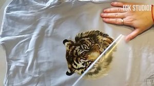 Как наклеить наклейку на футболку  Sticker on T-Short