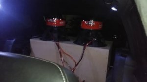 Разминаем Kicx Gorilla Bass 15'' от Taramps 20k2 подключение  в 2ом