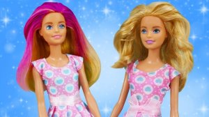 Близняшки Барби пришли в Школу стилиста - различит ли их Алёна? Видео для девочек про кукол Барби
