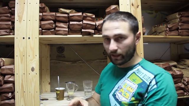 Как готовить кофе по Вьетнамски или кофе со льдом и сгущенкой. смотреть онлайн