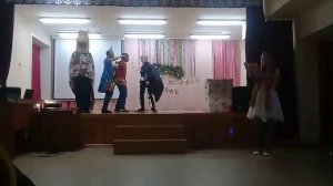 СЦЕНКА НА НОВЫЙ ГОД? 7 КЛАСС