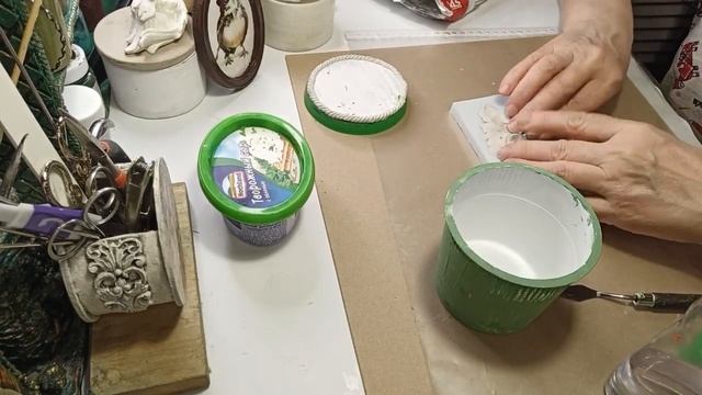 Простая идея с пластиковым стаканчиком от картофельного пюре Шедевры из мусорной корзинки. смотреть онлайн