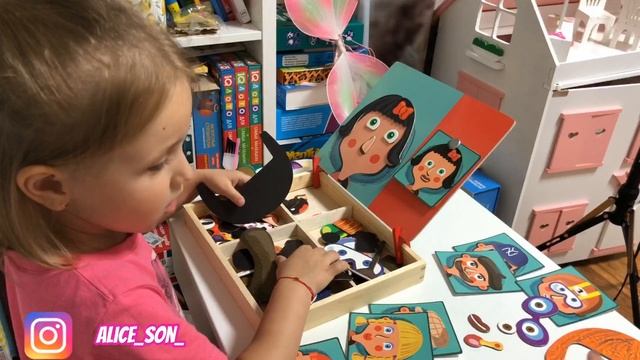 Алиса играет в игру Смешные лица!