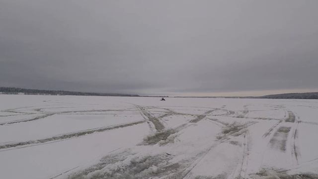 Бурлак-М Егерь Стандарт. Реальный день на Рыбинском водохранилище смотреть онлайн