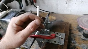 (18+)Нож из напильника, делаю без термообработки (часть 1).