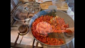 Паприкаш. Куриное филе в сметанном соусе. Chicken fillet in sour cream sauce. Paprikash პაპრიკაში
