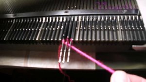 Вяжем декоративный круглый шнур на вязальной машине.