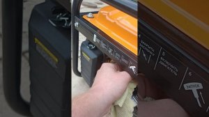Первый запуск, с коробки Генератор бензиновый DEKO DKEG210-E, 3,2 кВт, электростартер