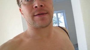 Клеим обои. Подготовка стен под обои. Как правильно клеить обои.