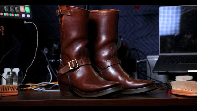 Do Engineers wear Engineer Boots? My first pair of engineer boots. смотреть онлайн