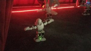 Нано роботы держат баланс под музыку