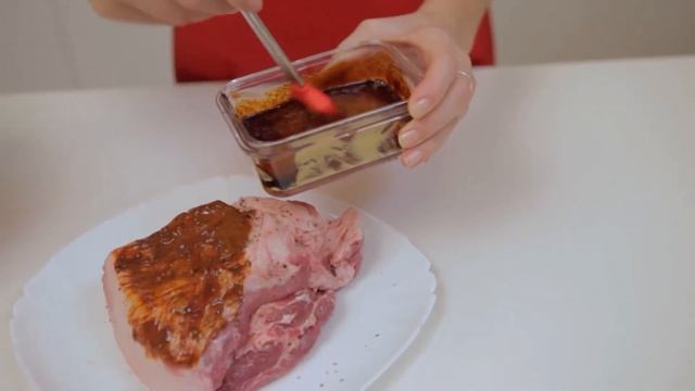 Friptură de porc preparată la Multicooker Oursson MP5015 смотреть онлайн