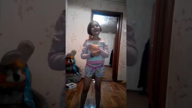 Ты знаешь кто мой папа?-песня смотреть онлайн