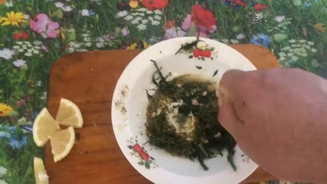 Осётр приготовленный в духовке с картошкой и грибами.