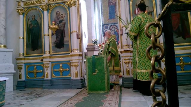 Святая Троица .Пятидесятница .Божественная литургия.Великая вечерня с коленопреклоненными молитвами
