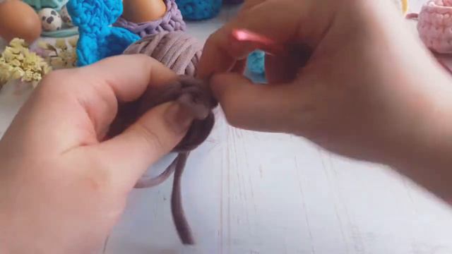 Часть 1. Пасхальная корзина.  Корзина-зайка. Корзинка подставка для яйца. Часть 1