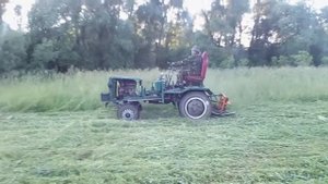 Самодельный трактор с сенокосилкой