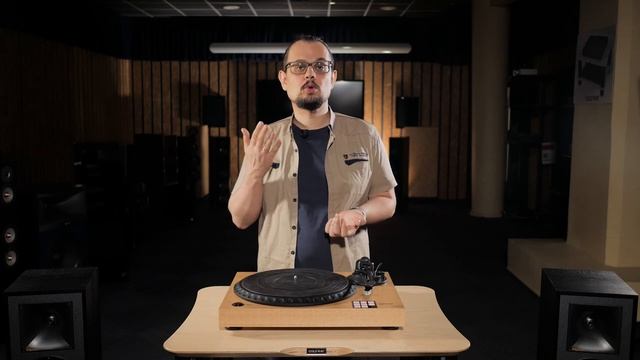 Добротный Hi-Fi-проигрыватель начального уровня. Обзор вертушки Lenco L-91 смотреть онлайн