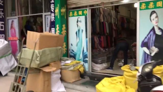 Платки и палантины оптом из Китая http://optlogistic.com/ смотреть онлайн