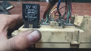 Блок предохранителей на Субару Легаси 92 года. Запчасти на Субару.