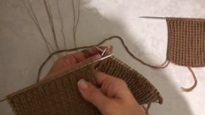 Тренд! ? Мастер-класс шапка-ушанка с кеттлевкой спицами на любой размер! Очень просто!